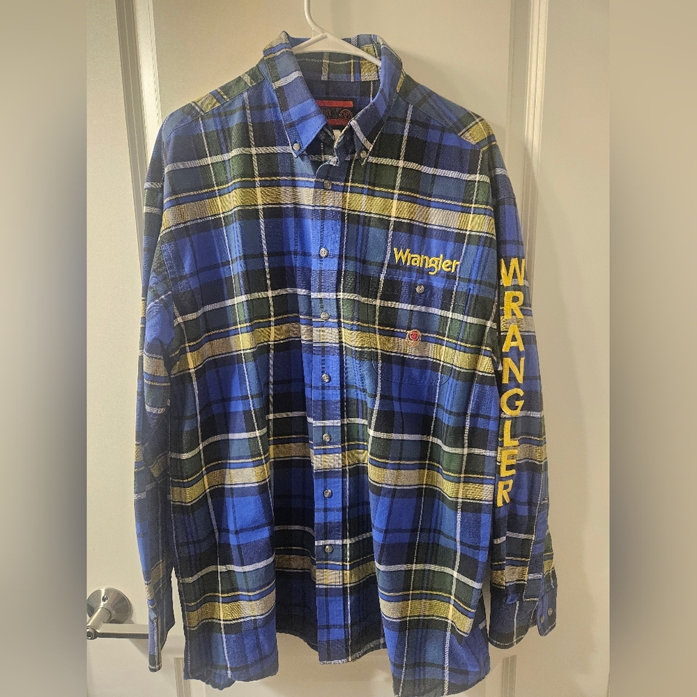 Twenty-X Wrangler Button down shirt